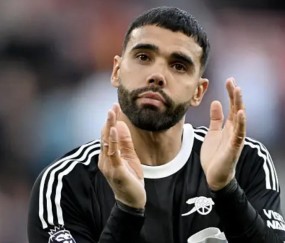 拉亚：索博斯洛伊的射门非常漂亮，希望下次我能扑出这样的球