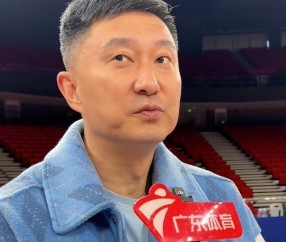 乐鱼体育-杜锋：球队起伏很正常，崔永熙有一年多没打球恢复需要循序渐进