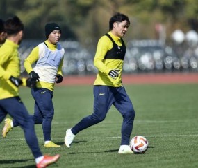 乐鱼体育官方入口-中超吹响2023集结号：出国热不再 7队待定3种境遇