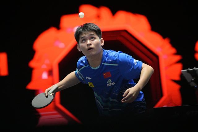 1738591309372025119.jpg (体育)(5)乒乓球——WTT新加坡大满贯:林诗栋胜黄镇廷XxjpseC007240_20250203_PEPFN0A001.jpg